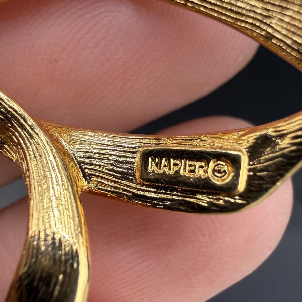 Vintage Napier Brooch Gold Tone Large Bow Signed Statement Accessory - Picture 5 of 8